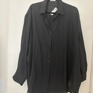 NWT Oversized women’s shirt cotton/poly blend size medium